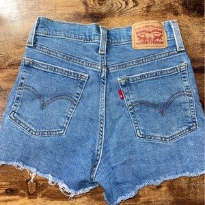Levi Jean Shorts
